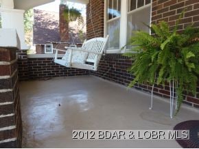 Front porch swing