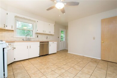 944 Eggleston Rd, Aurora, OH 44202 - photo 6