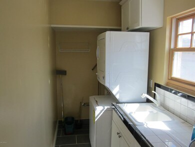 316 W Cambridge 007