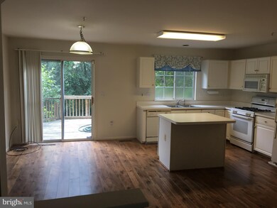 1833 Staley Manor Dr, Silver Spring, MD 20904 - photo 4