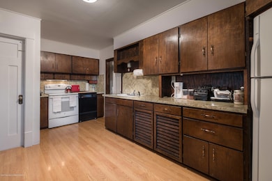 06-kitchen