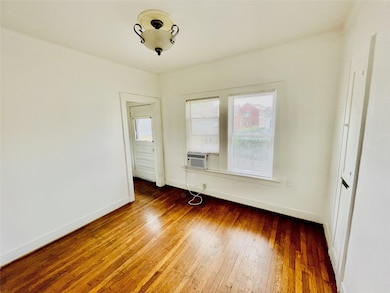 320 W Polk St unit 3, Houston, TX 77019 - photo 5