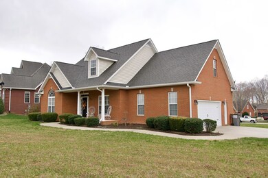 718 Coveview Cir, Cookeville, TN 38506 - photo 3