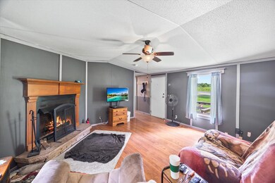 2881 Sugar Creek Rd, Gainesboro, TN 38562 - photo 7