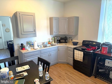 138 W Main Ave, Myerstown, PA 17067 - photo 3