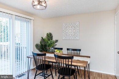 7870 Marioak Dr, Elkridge, MD 21075 - photo 6