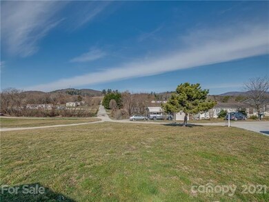 179 Lamonda Dr, Hendersonville, NC 28792 - photo 2