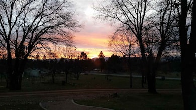 5511 S Kidder Loop Rd, Etna, CA 96027 - photo 2