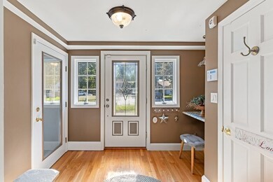 2 Flanders Ln, Wakefield, MA 01880 - photo 2