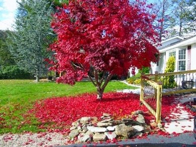 102 Lakeside Dr, Monson, MA 01057 - photo 4