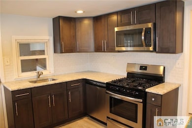 35 Lavern St unit 2, Sayreville, NJ 08872 - photo 2