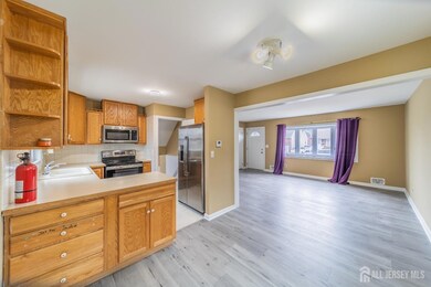 3 Buchanan St, Carteret, NJ 07008 - photo 3