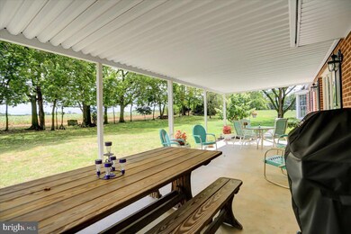 800 E Side Dr, Greencastle, PA 17225 - photo 3