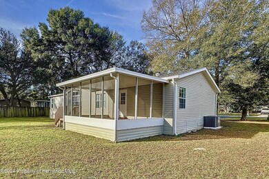 006-aa7316TimberCreekLane-1707397919_170