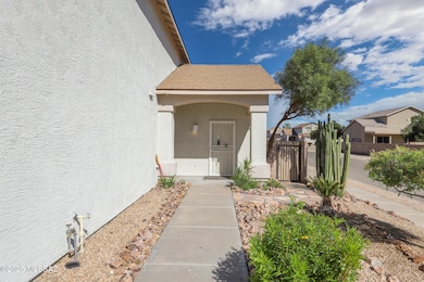 2416 W Chris Oliver Way, Tucson, AZ 85705 - photo 3