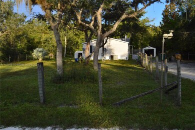 5785 E Tangerine Ln, Okeechobee, FL 34972 - photo 2