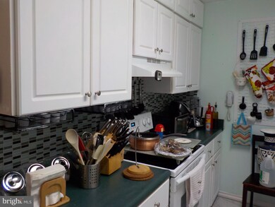 3167 Adderley Ct, Silver Spring, MD 20906 - photo 4