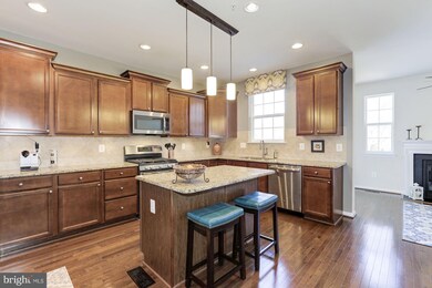 7366 Mockingbird Cir, Glen Burnie, MD 21060 - photo 6