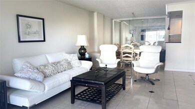 951 De Soto Rd unit 427, Boca Raton, FL 33432 - photo 2