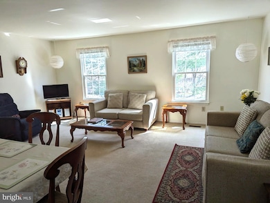 6436 Old Scotts Ct, Springfield, VA 22152 - photo 4