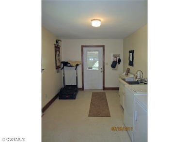Laundry - Laundy/Mud room gives you plenty of room