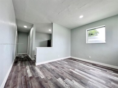 2318 Freedom St unit 5, Hollywood, FL 33020 - photo 2