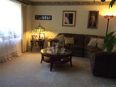 2702 Brunner Rd, Emmaus, PA 18049 - photo 3