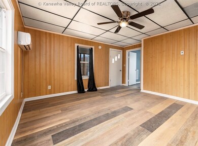 2206 Childress Rd, Alum Creek, WV 25003 - photo 7