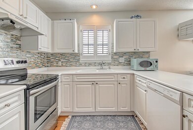 Bright beachy kitchen!