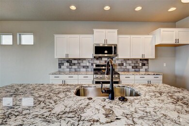 8371 E Stone Valley St, Nampa, ID 83687 - photo 4