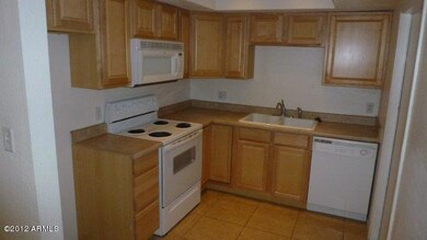 6826 N 81st Ln unit 22, Glendale, AZ 85303 - photo 3