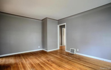 348 E Maplehurst St, Ferndale, MI 48220 - photo 4