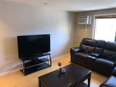 555 Calef Rd unit 24, Manchester, NH 03103 - photo 2