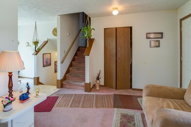 5814 Laporte Dr, Lansing, MI 48911 - photo 4