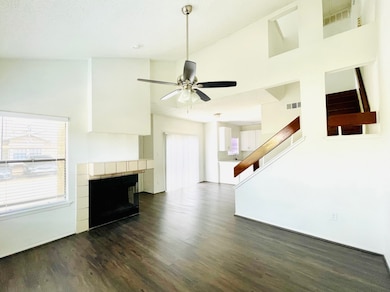 2710 Grants Lake Blvd unit 1, Sugar Land, TX 77479 - photo 4