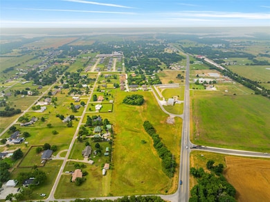 10.32 Ray Roberts Pkwy N, Tioga, TX 76271 - photo 2