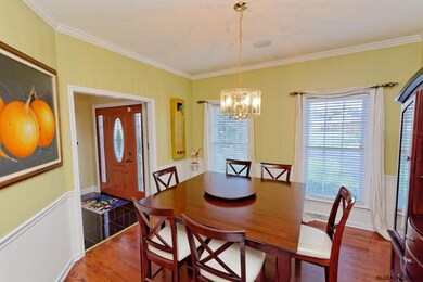 124 Hasgate Dr, Delmar, NY 12054 - photo 3