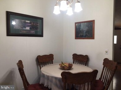 193 Heritage Ln, Berkeley Springs, WV 25411 - photo 6