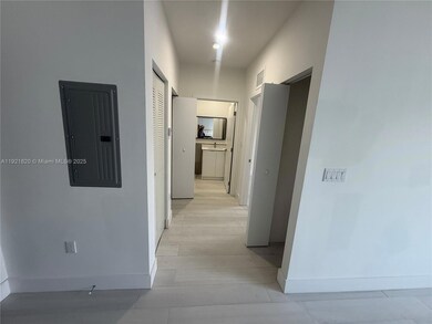 909 E 24th St unit 403, Hialeah, FL 33013 - photo 5