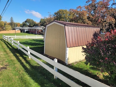 28 12th Ave SE, Oelwein, IA 50662 - photo 6