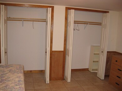 2 Tucker Apts006