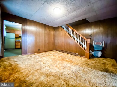 431 Walnut St, Cumberland, MD 21502 - photo 4