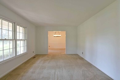 1730 Pineknoll Ln, Albany, GA 31707 - photo 2