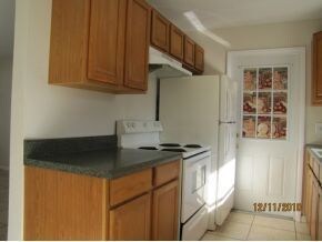 919 Grove Ave, Cocoa, FL 32922 - photo 2