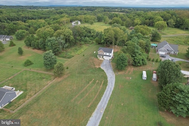 52 Fennec Fox Ln, Shenandoah Junction, WV 25442 - photo 2