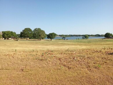 1901 Lakeside Dr, Bonham, TX 75418 - photo 5