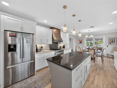 724 NW Spruce Ridge Dr, Stuart, FL 34994 - photo 2