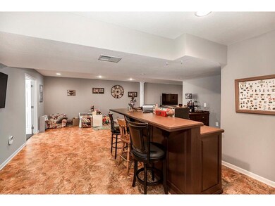 Custom Bar perfect for enjoying a game and celebra