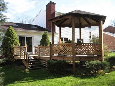 44 Stock Ln, Rensselaer, NY 12144 - photo 2