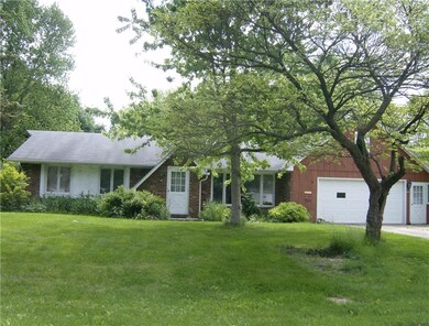 1318 Morningside Dr, Anderson, IN 46011 - photo 2